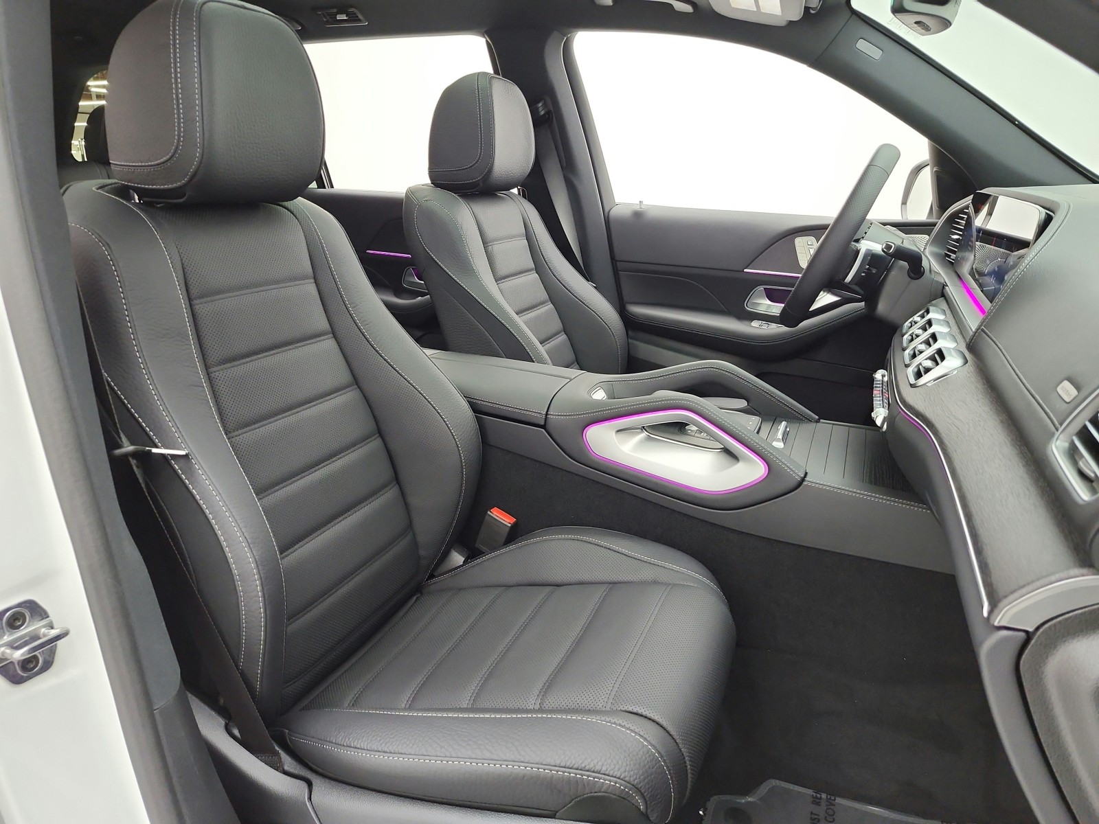 New 2026 Polar White Mercedes-Benz GLS 450 4MATIC® SUV image 14