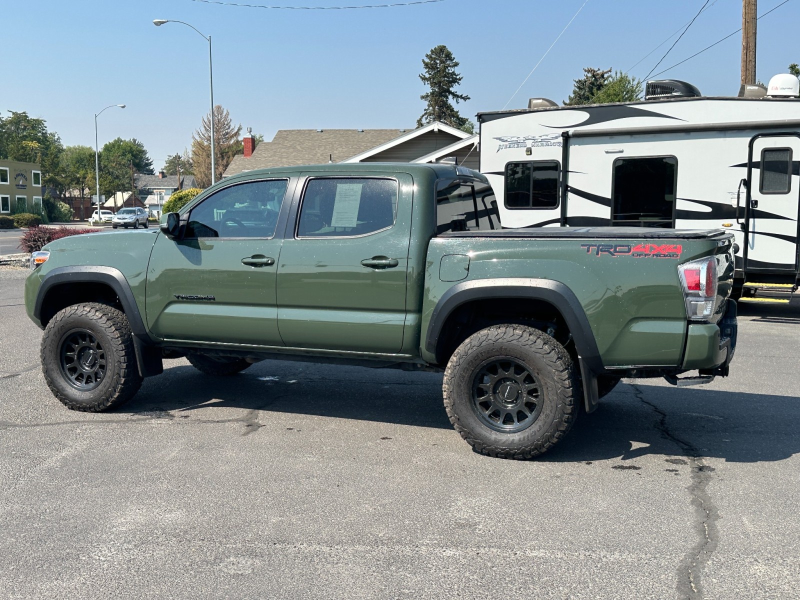 2022 Toyota Tacoma 4WD TRD Off Road 10