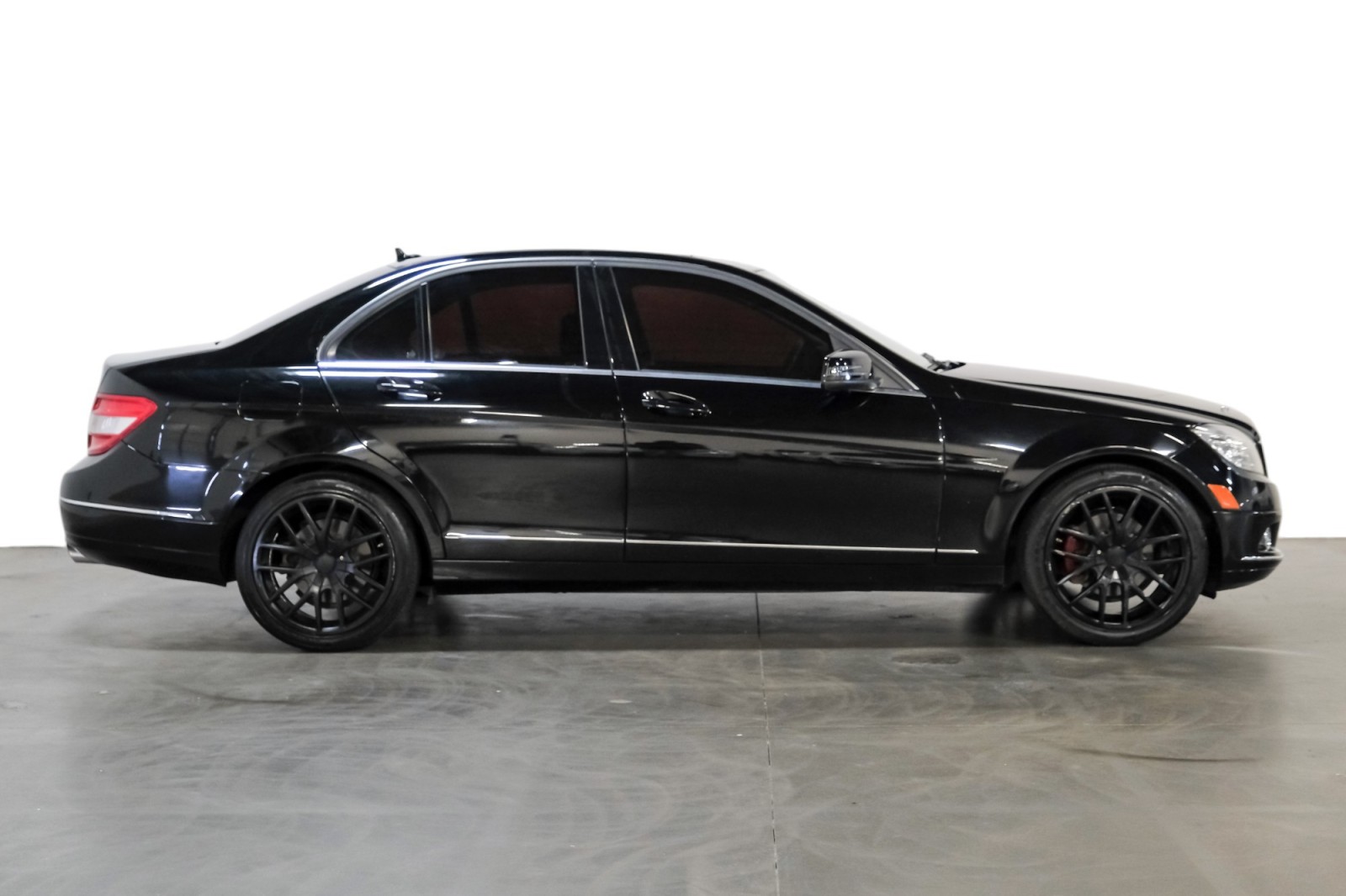 2010 Mercedes-Benz C-Class C 300 Luxury 6