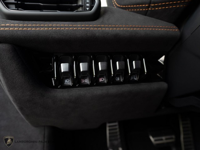 Lamborghini Huracan Sterrato
