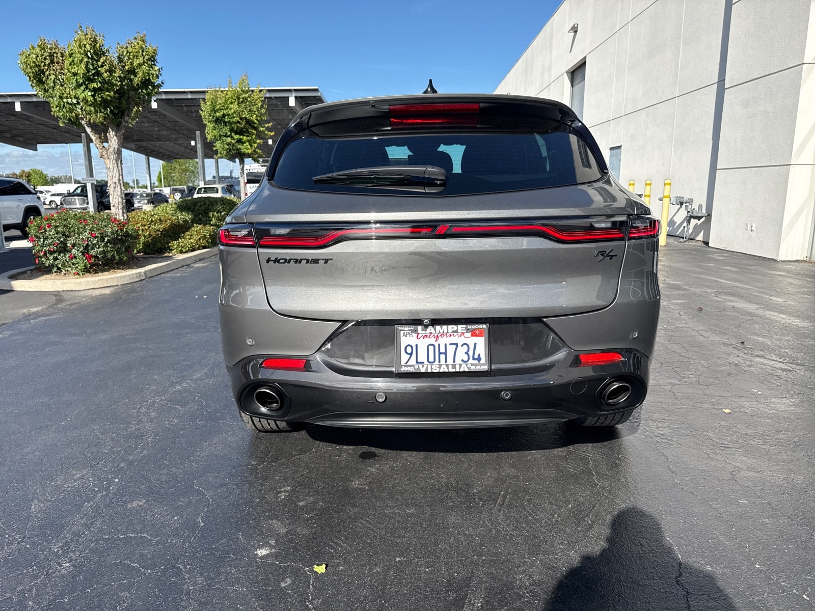 View vehicle photo 7