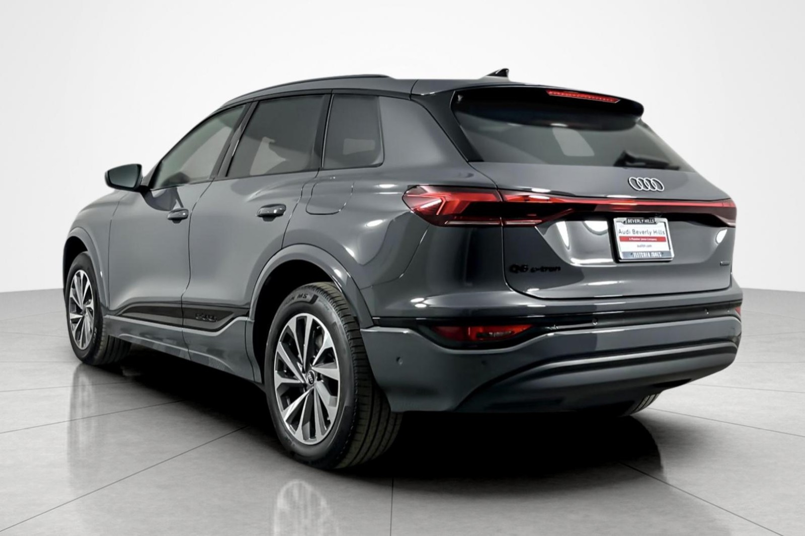 New 2027 Magnet Gray Audi Premium quattro image 4