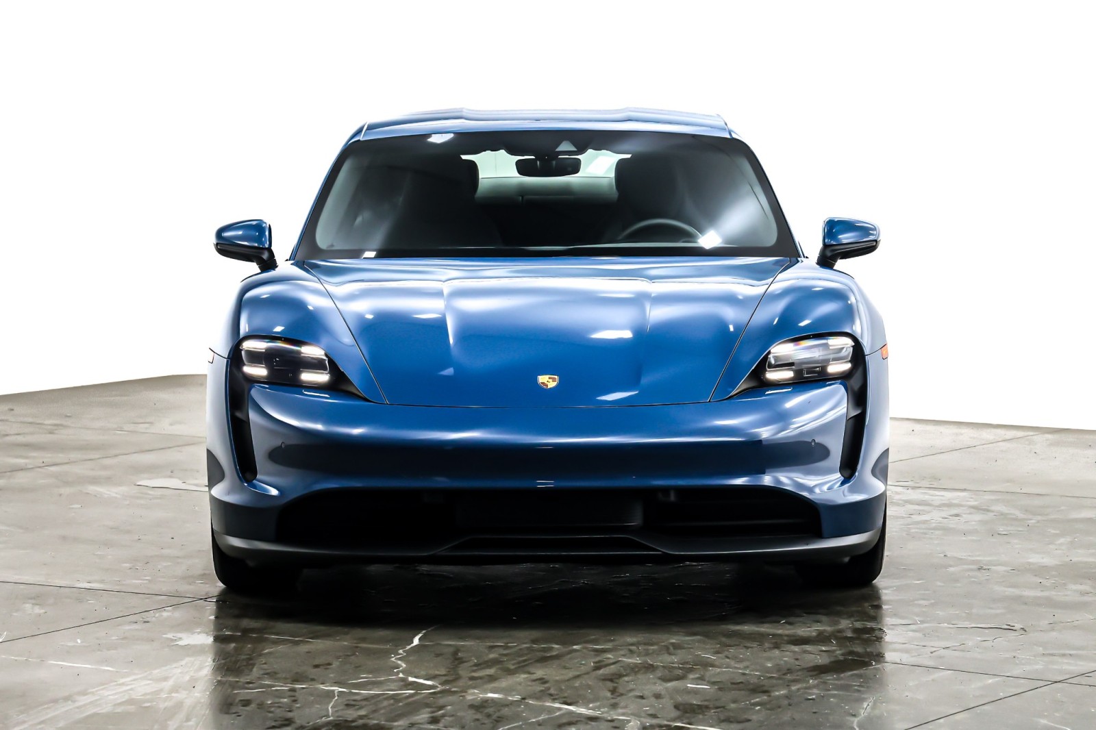 Used 2023 Neptune Blue Porsche RWD image 4