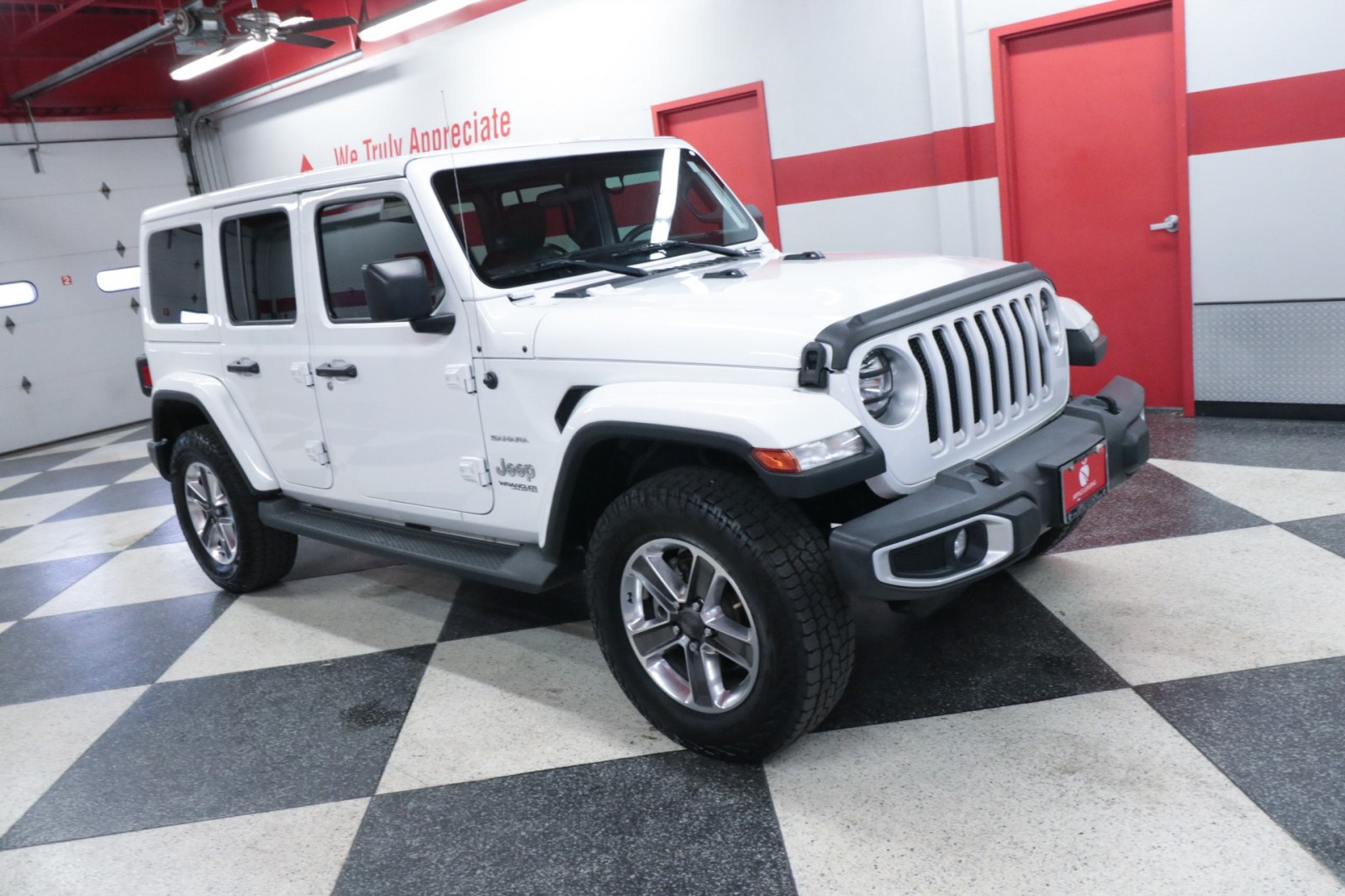 Used Car 2020 Jeep Wrangler Unlimited  Sahara For Sale Under $25,000 In Austin, Texas