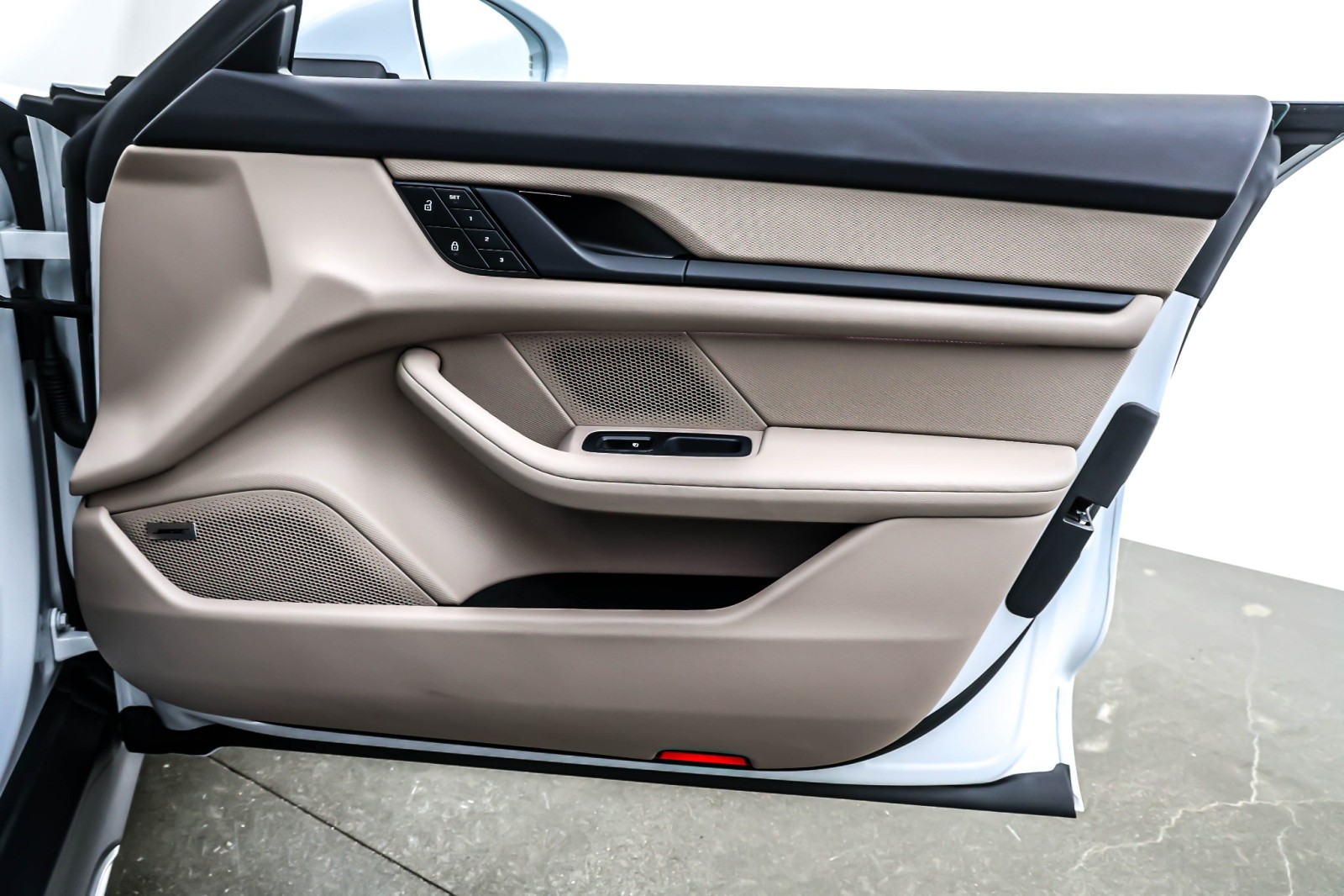 Used 2023 Carrara White Metallic Porsche 4 Cross Turismo AWD image 24