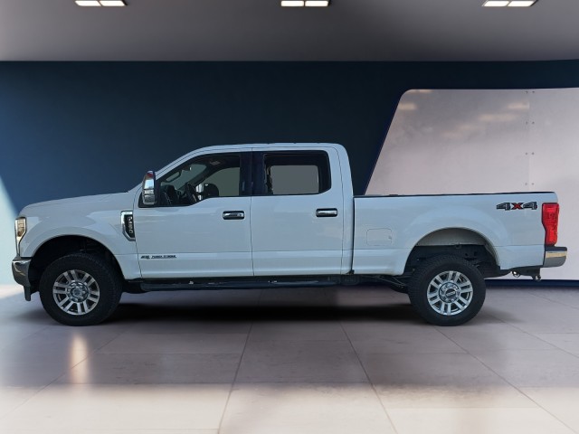 2018 Ford Super Duty F-250 SRW XLT 2