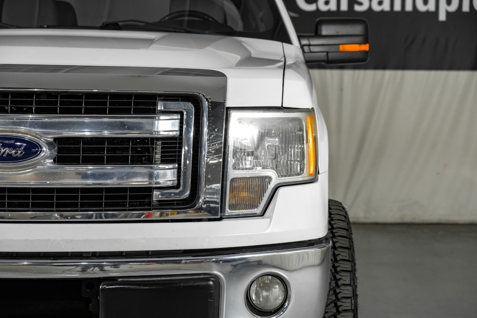 2014 Ford F-150 XLT 35