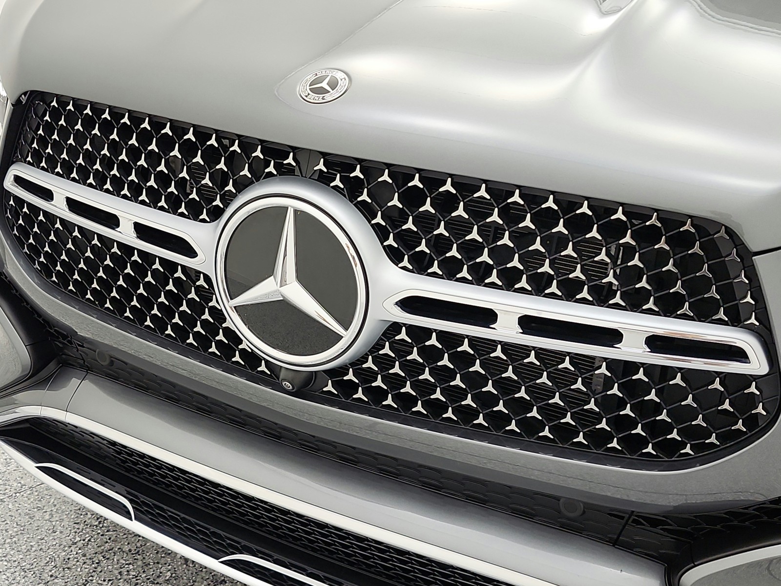 Certified Used 2025 Selenite Grey Metallic Mercedes-Benz GLE 350 4MATIC® SUV image 32