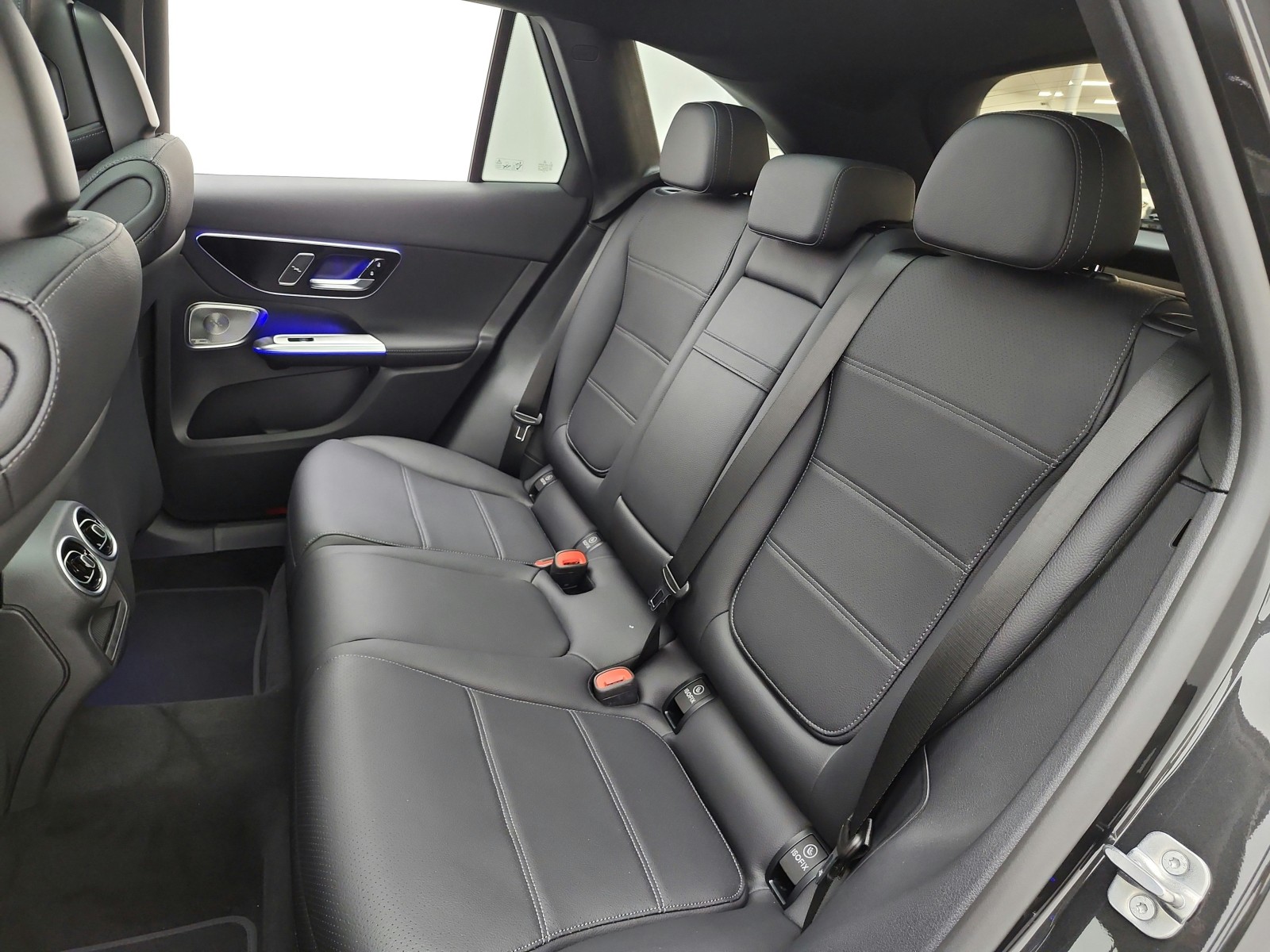 New 2027 Graphite Grey Metallic Mercedes-Benz GLC 300 SUV image 11