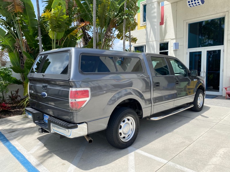 2010 Ford F-150 4 DR CREW XL LOW MILES 34,625 in , 
