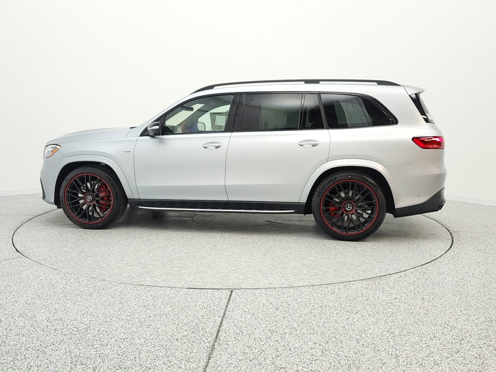 New 2026 MANUFAKTUR SIGNATURE Mercedes-Benz AMG® GLS 63 image 8