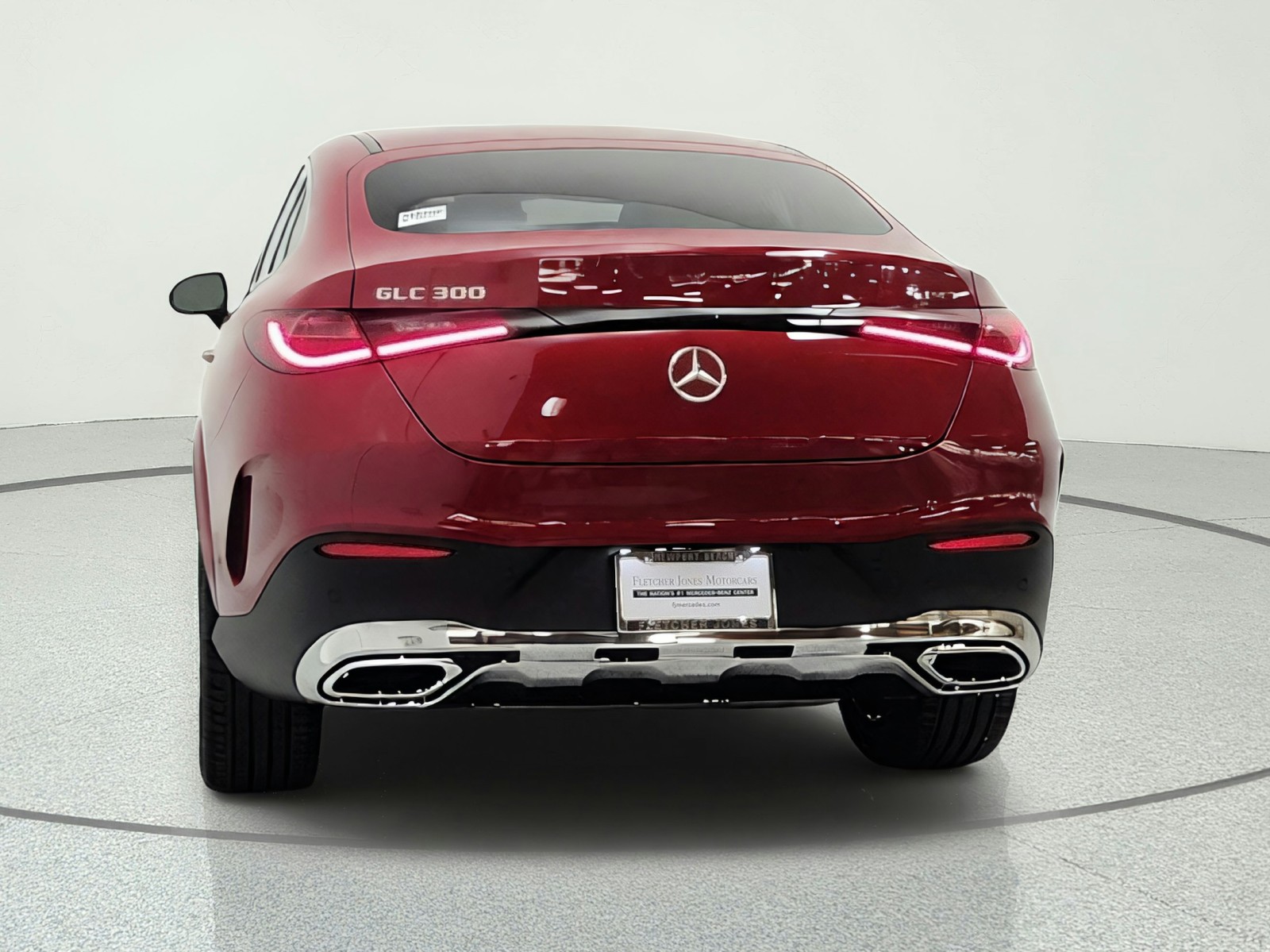 New 2026 MANUFAKTUR Patagonia Red Metallic Mercedes-Benz GLC 300 4MATIC® Coupe image 6
