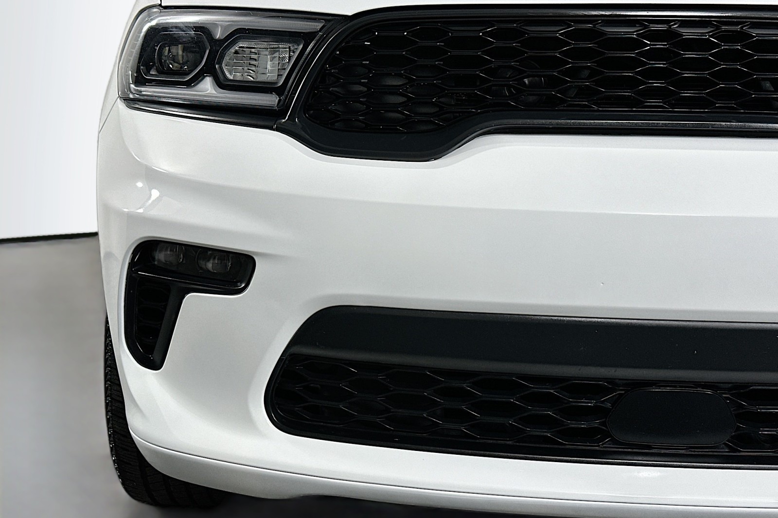 Used 2023 White Knuckle Clearcoat Dodge GT Plus image 17