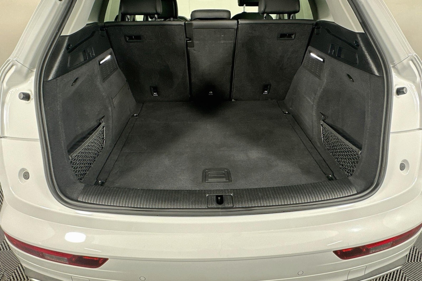 Used 2021 Glacier White Metallic Audi Premium image 21