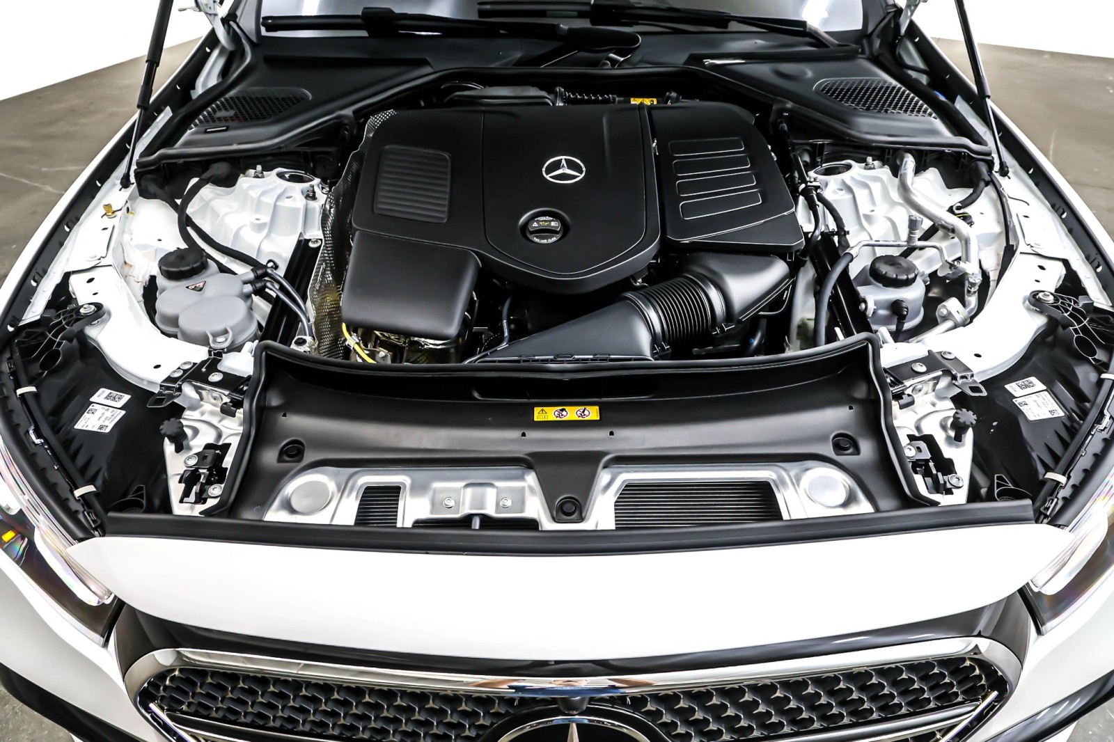 New 2026 Polar White Mercedes-Benz E 350 image 11