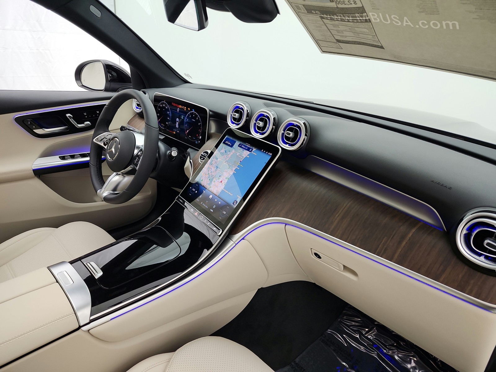 New 2026 Black Mercedes-Benz GLC 300 image 15