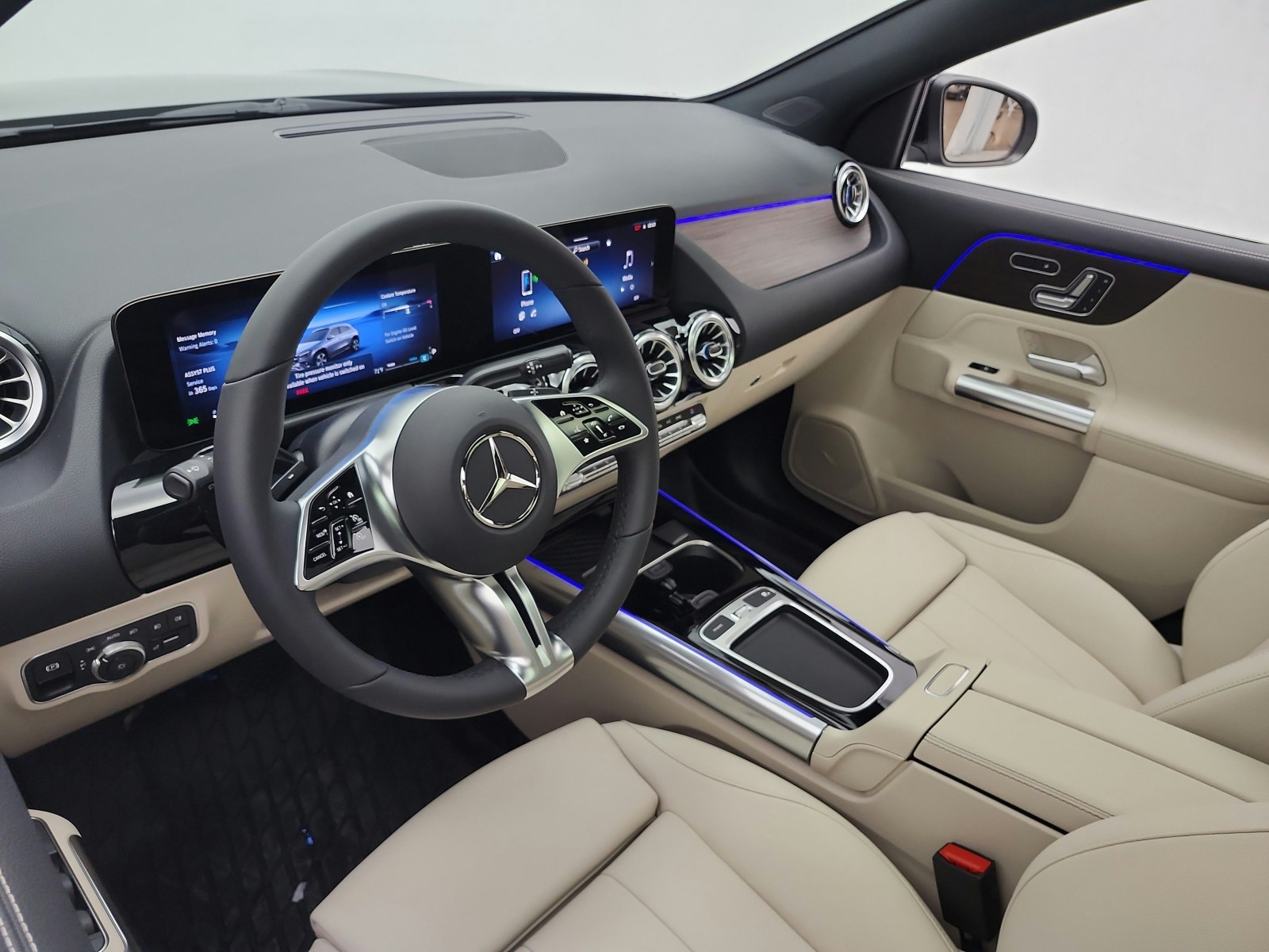 New 2026 Night Black Mercedes-Benz GLA 250 image 9