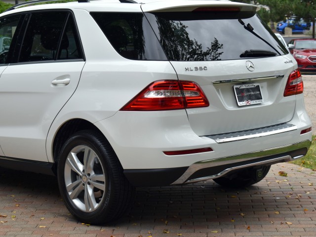 2014 Mercedes-Benz ML 350 4MATIC AWD One Owner Navi Leather Moonroof Heated Front Seats Rear View Camera Trailer Hitch MSRP $55,710 10