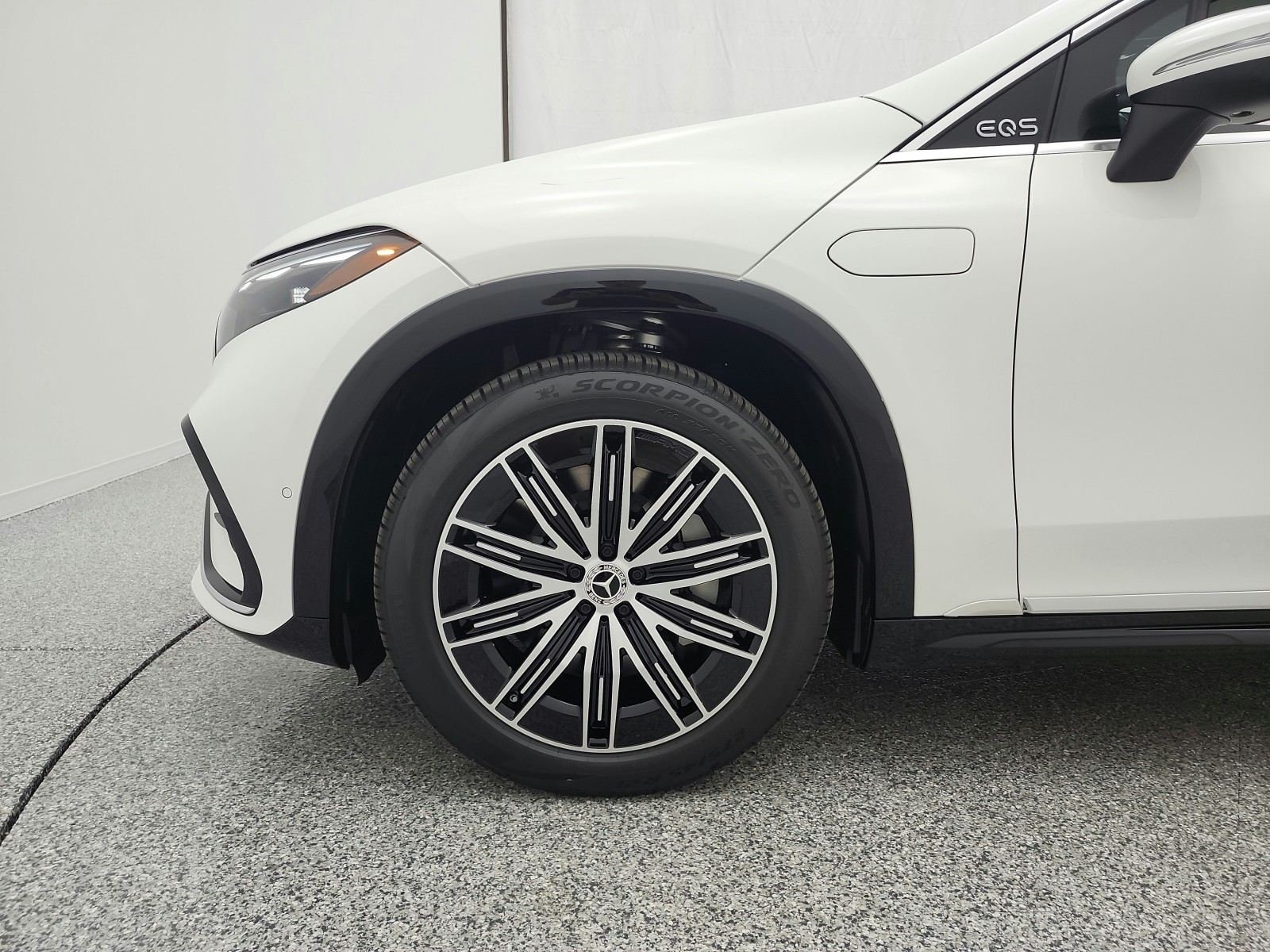 New 2026 Polar White Mercedes-Benz EQS 400 image 15