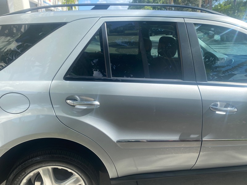 2008 Mercedes-Benz M-Class 3.5L 1 OWNER LOW MILES 48,493 in , 