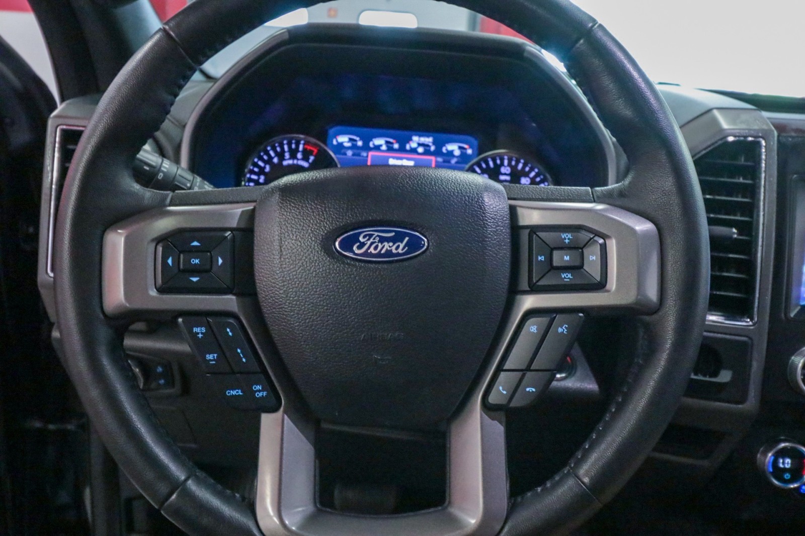 Used Car 2021 Ford Expedition  Xlt For Sale Under $40,000 In Austin, Texas