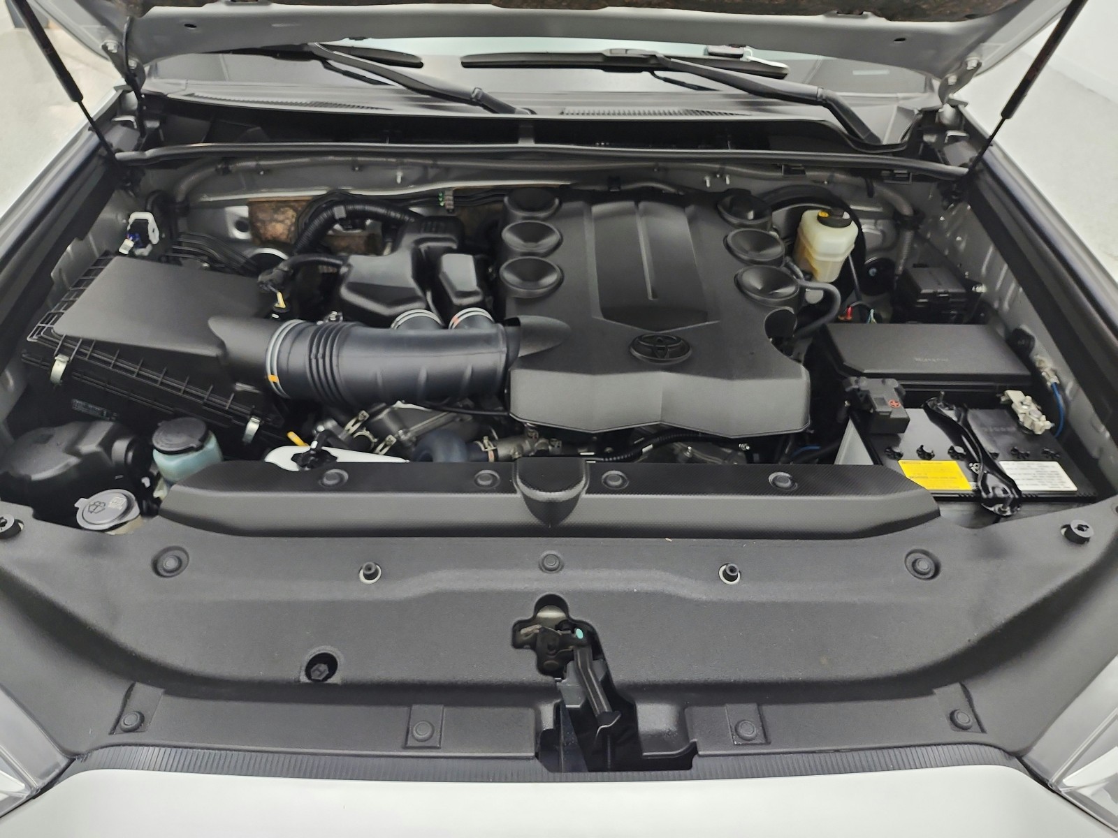 Used 2023 Classic Silver Metallic Toyota SR5 Premium 2WD (Natl) image 17