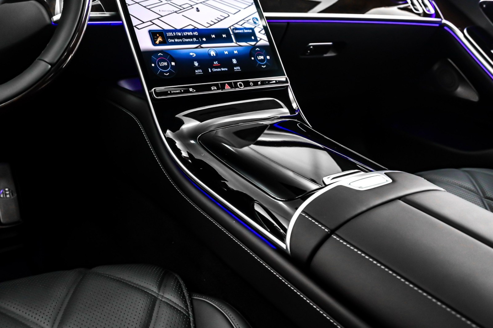 New 2026 Obsidian Black Metallic Mercedes-Benz Maybach S 580 image 6