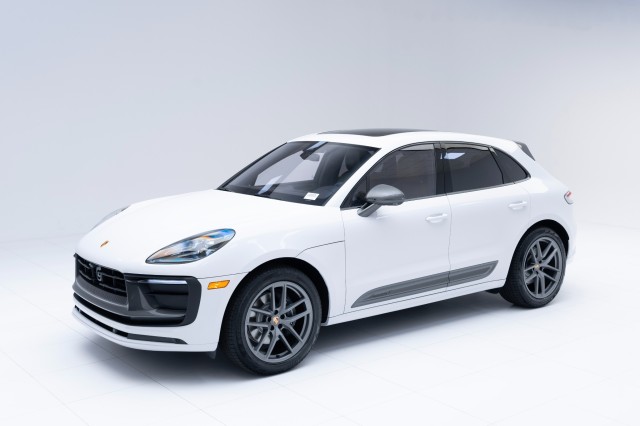 2025  Macan T in , 