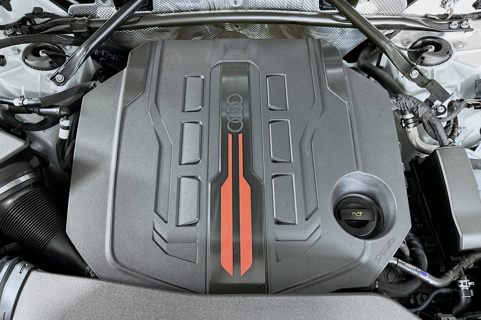 New 2025 Glacier White Metallic Audi Premium Plus image 12