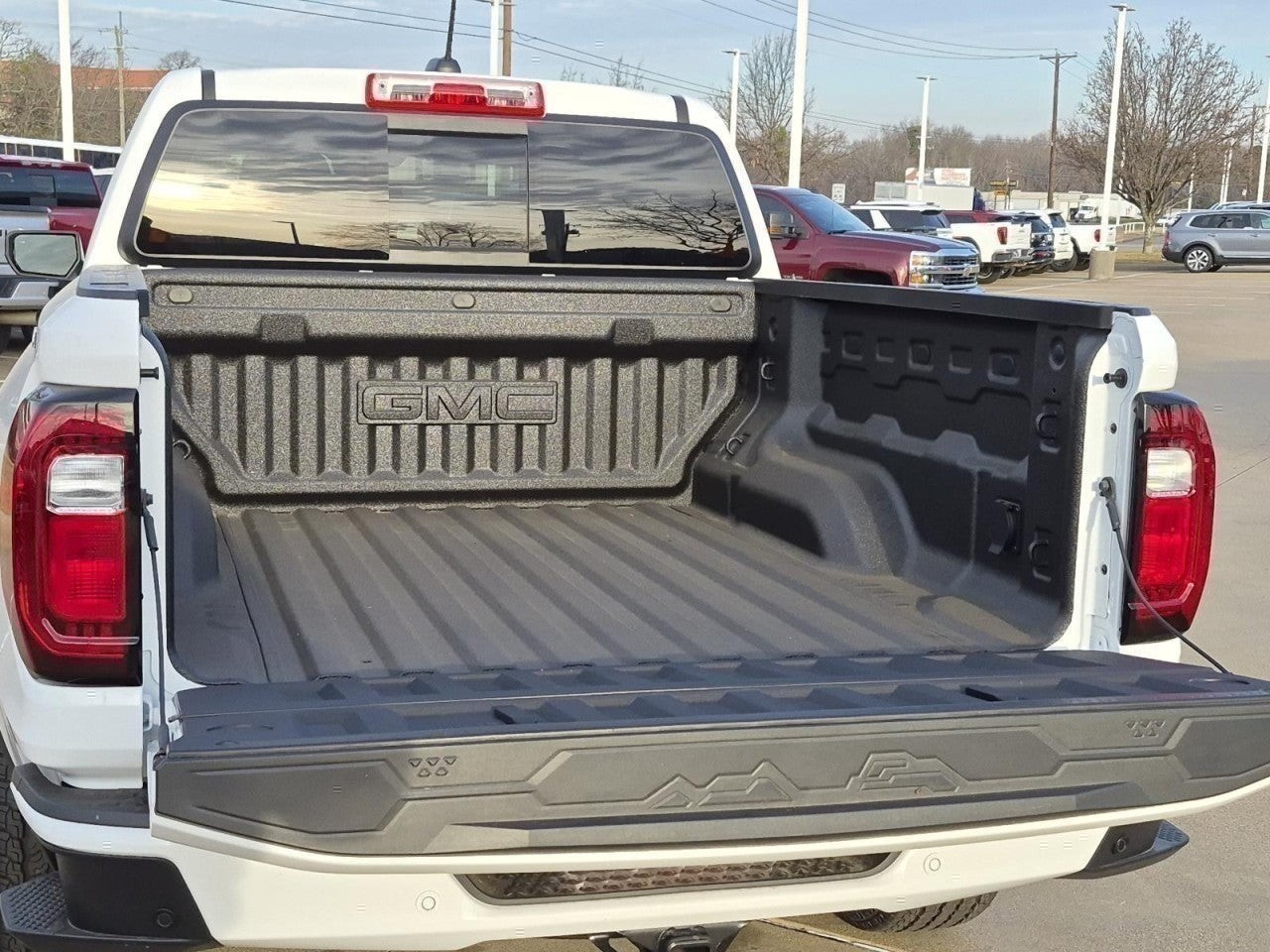 View vehicle photo 7