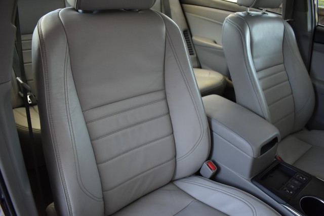 2015 Toyota Camry Hybrid Hybrid Leather Heated Front Seats Keyless Start Sa 40