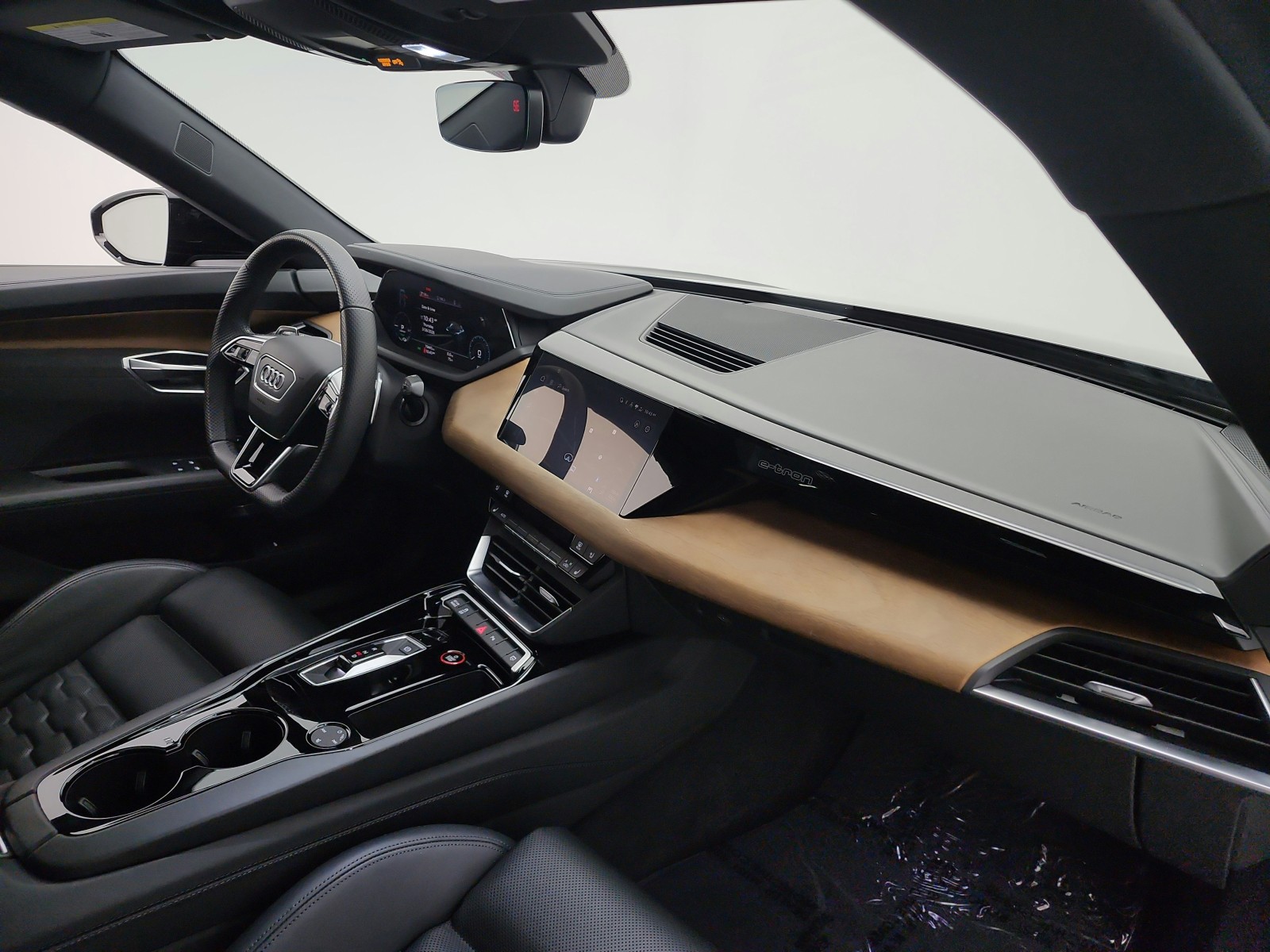 Used 2023 Mythos Black Metallic Audi Premium Plus quattro image 18