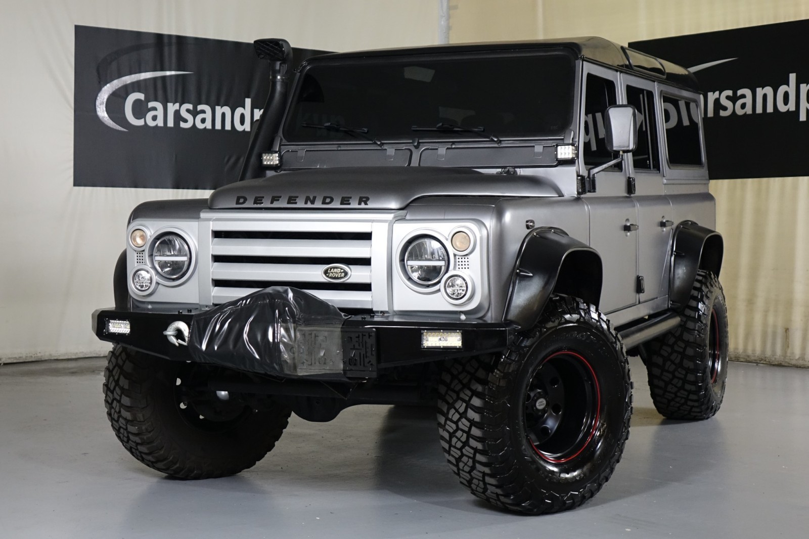 1993 Land Rover Defender 110 25