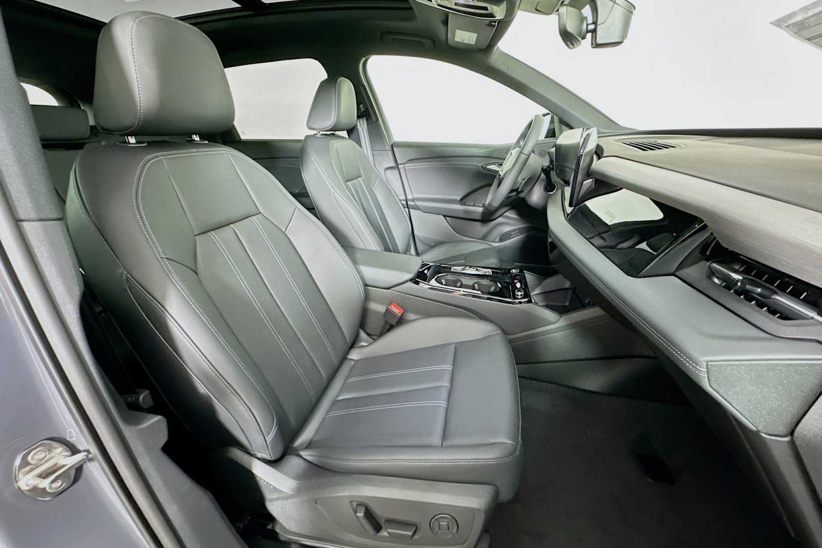 New 2027 Magnet Gray Audi Premium image 8