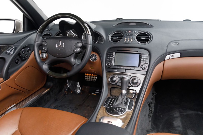 2007 Mercedes-Benz SL 550 50th Anniversary Edition 5.5L V8 in , 