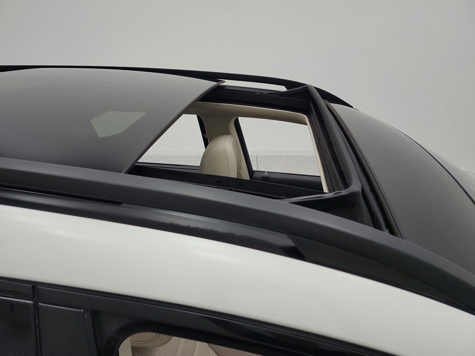 Used 2021 Polar White Mercedes-Benz GLS 580 4MATIC® SUV image 21