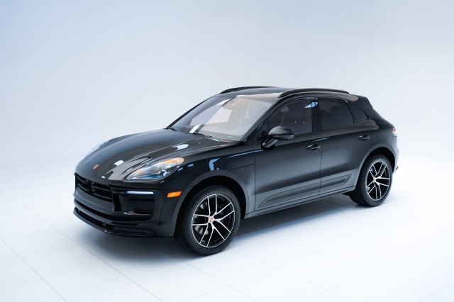 2023  Macan  in , 
