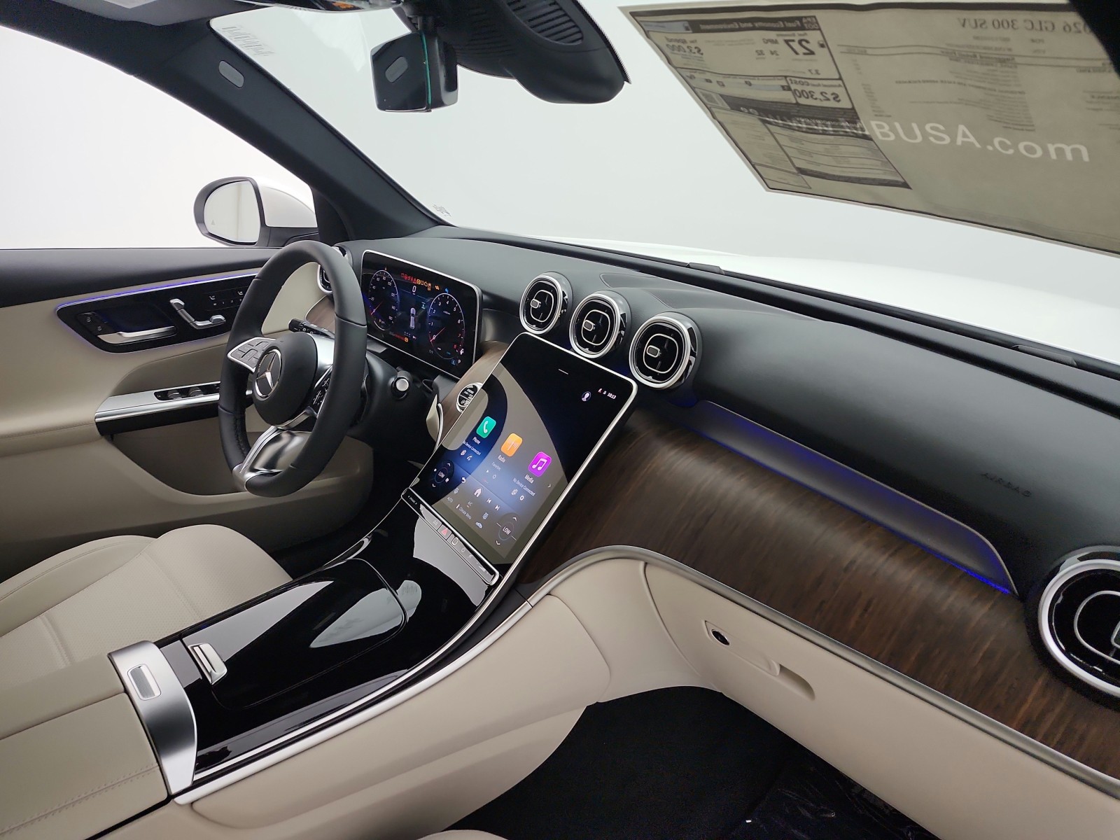 New 2026 Polar White Mercedes-Benz GLC 300 SUV image 13