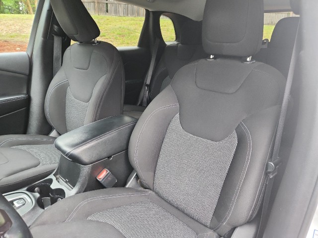 JeepCherokee21