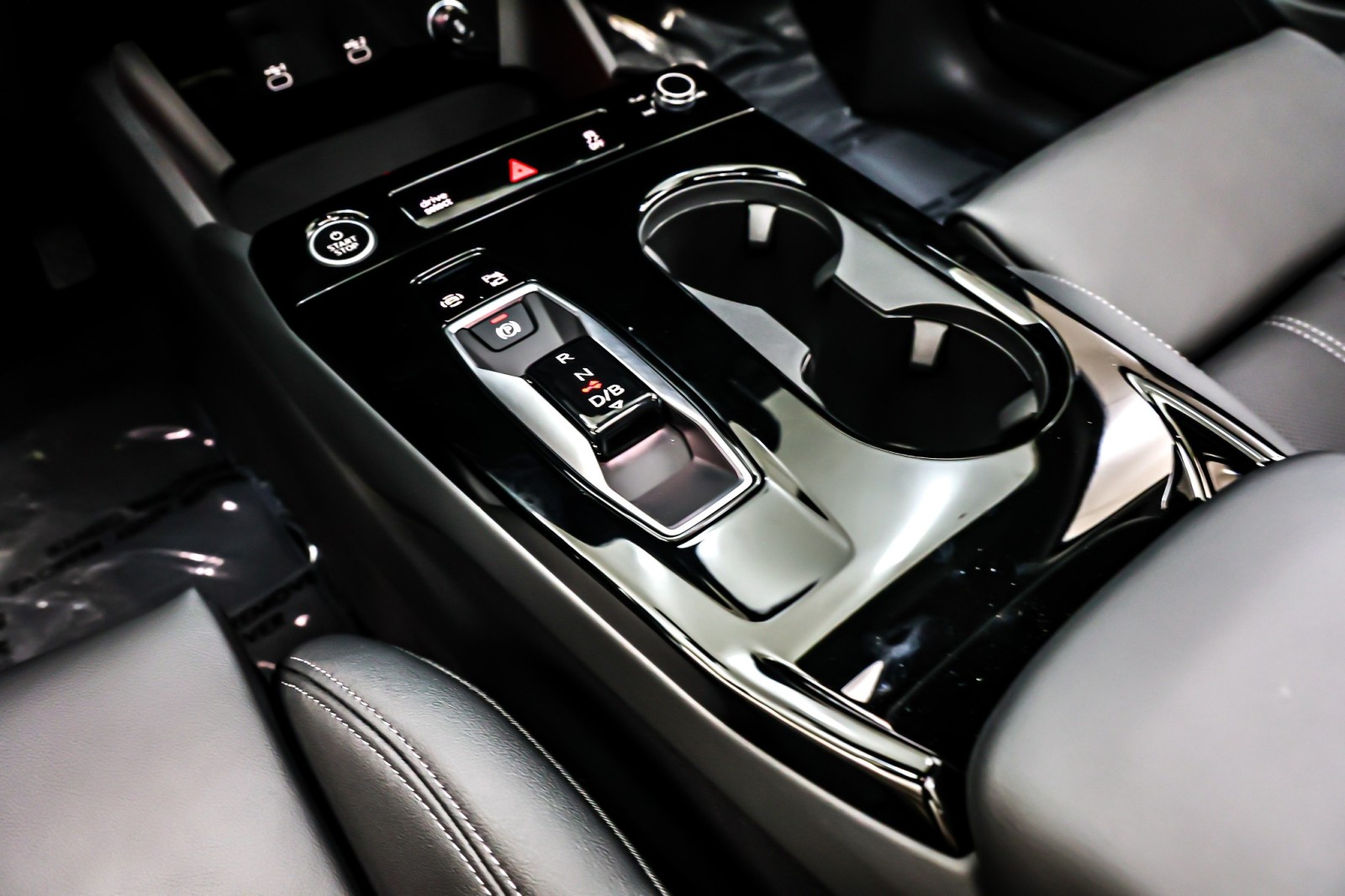 New 2025 Manhattan Gray Metallic Audi Premium Plus quattro image 6