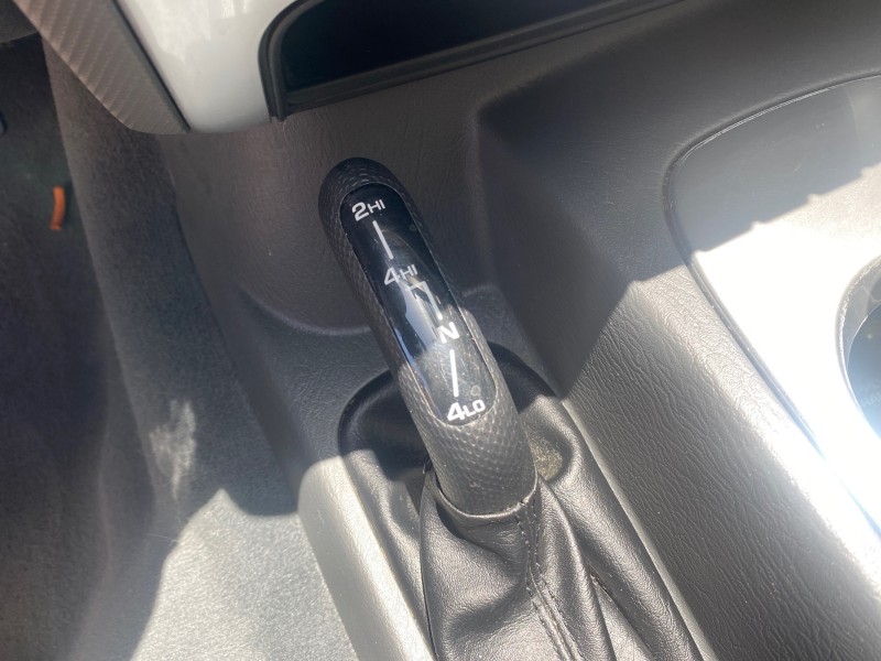 2006 Jeep Liberty 4WD Limited LOW MILES 75,410 in , 