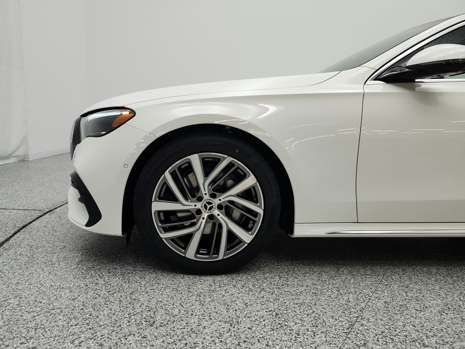New 2026 Polar White Mercedes-Benz E 350 RWD Sedan image 15