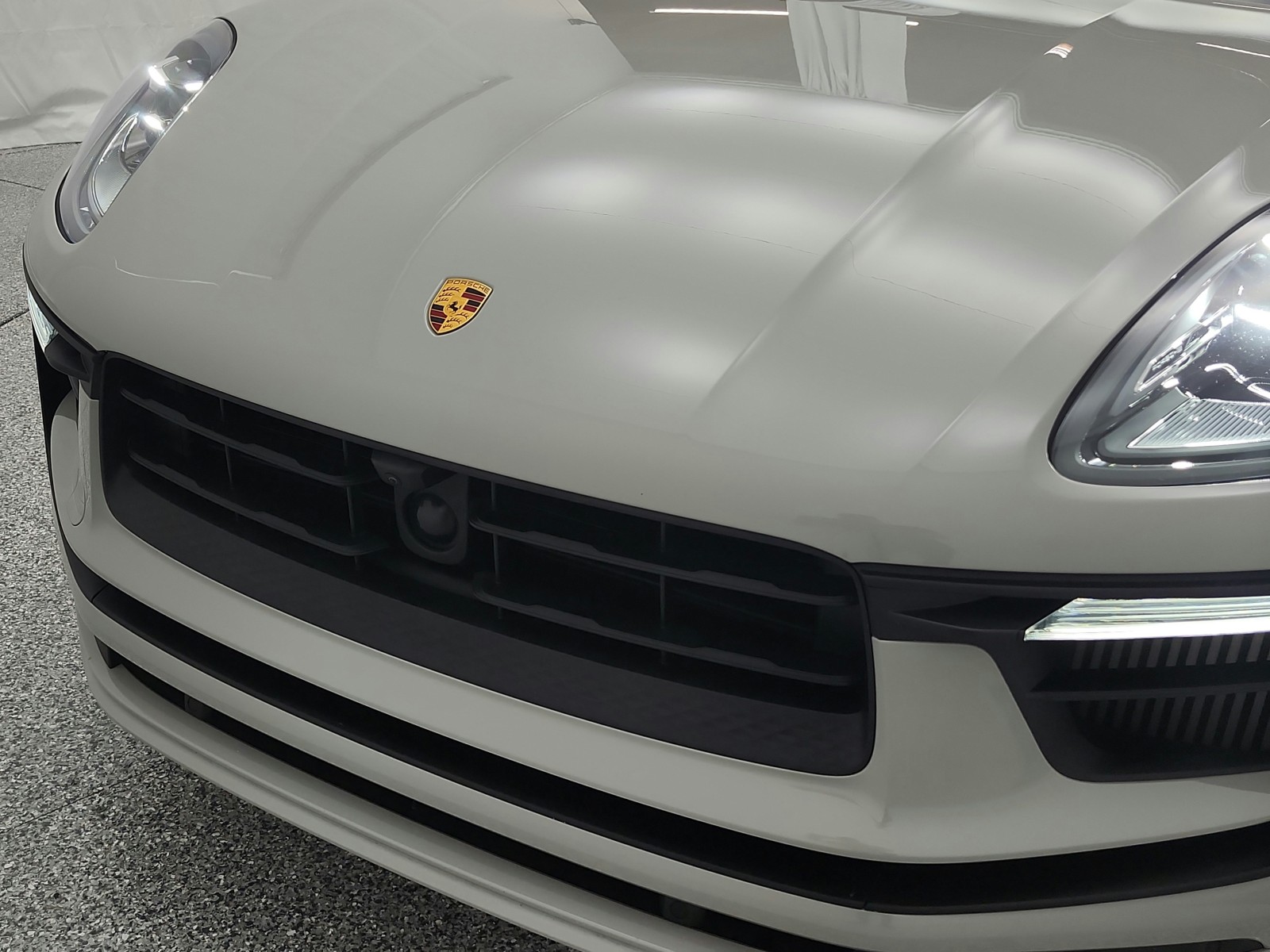 Used 2023 Chalk Porsche S AWD image 24