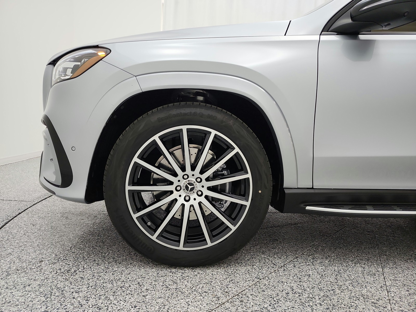 New 2026 Cirrus Silver Metallic Mercedes-Benz GLS 450 4MATIC® SUV image 13