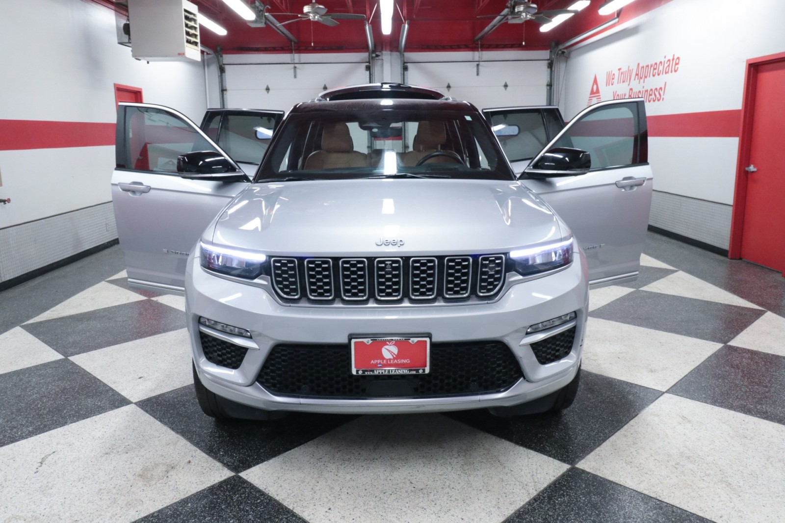 Used Car 2022 Jeep Grand Cherokee 4xe  Summit For Sale Under $40,000 In Austin, Texas