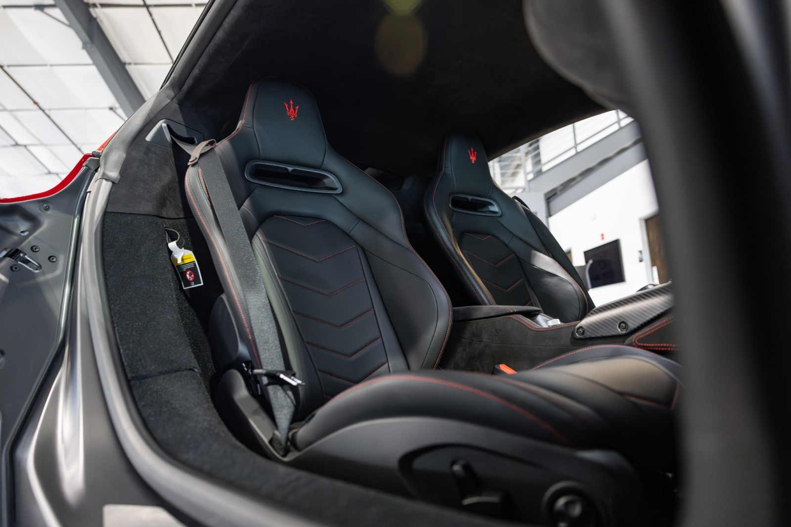 Used Car 2023 Maserati Mc20  - $286,345 Msrp - Carbon Ceramic Brakes - $10k Rosso Vincente Paint - Carbon Fiber Spoiler For Sale Under $200,000 In Boerne, Texas