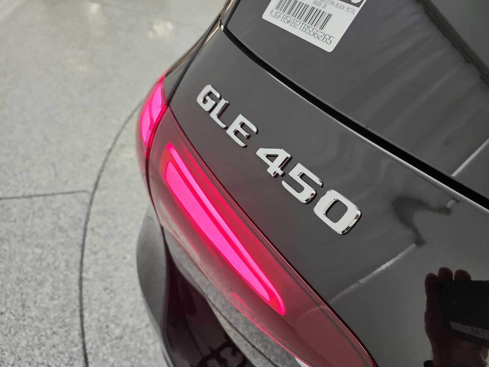 New 2026 Obsidian Black Metallic Mercedes-Benz GLE 450 image 17