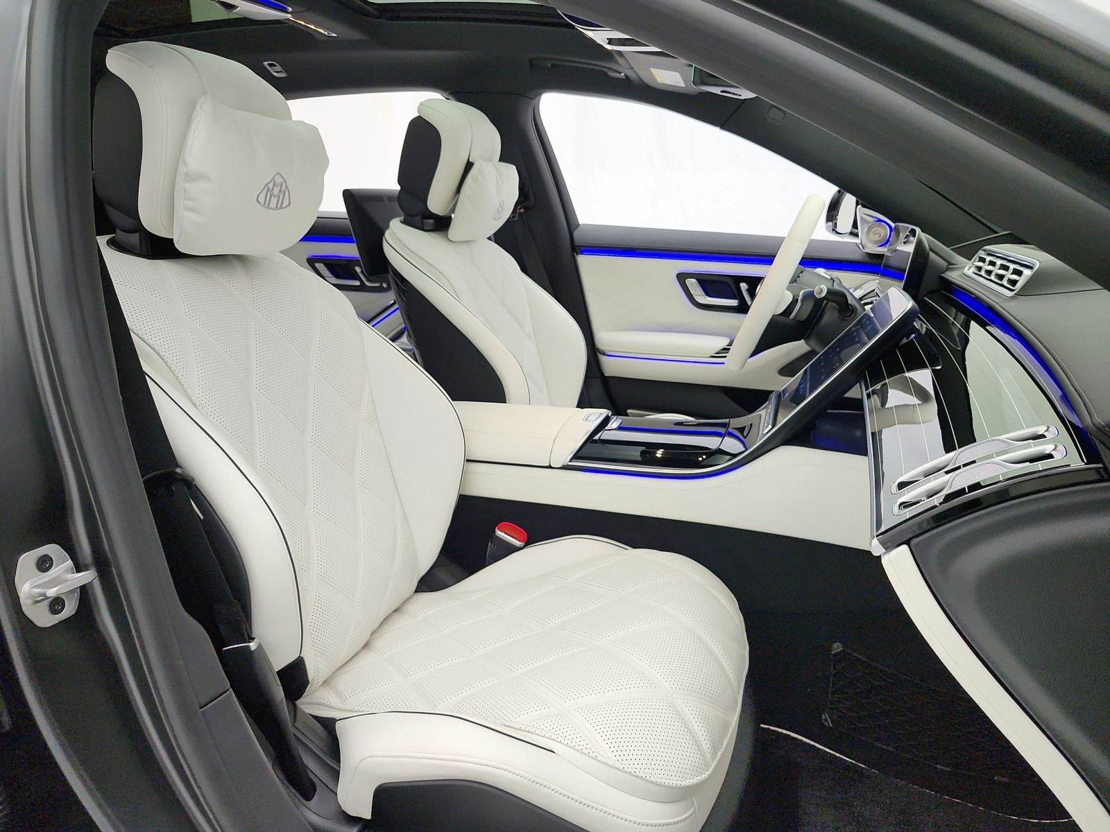 New 2026 MANUFAKTUR Graphite Grey Magno Mercedes-Benz Maybach S 580 image 14