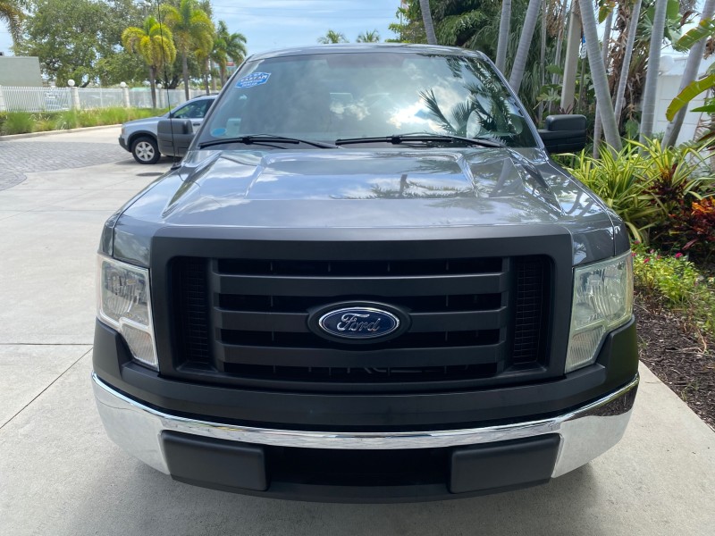 2010 Ford F-150 4 DR CREW XL LOW MILES 34,625 in , 