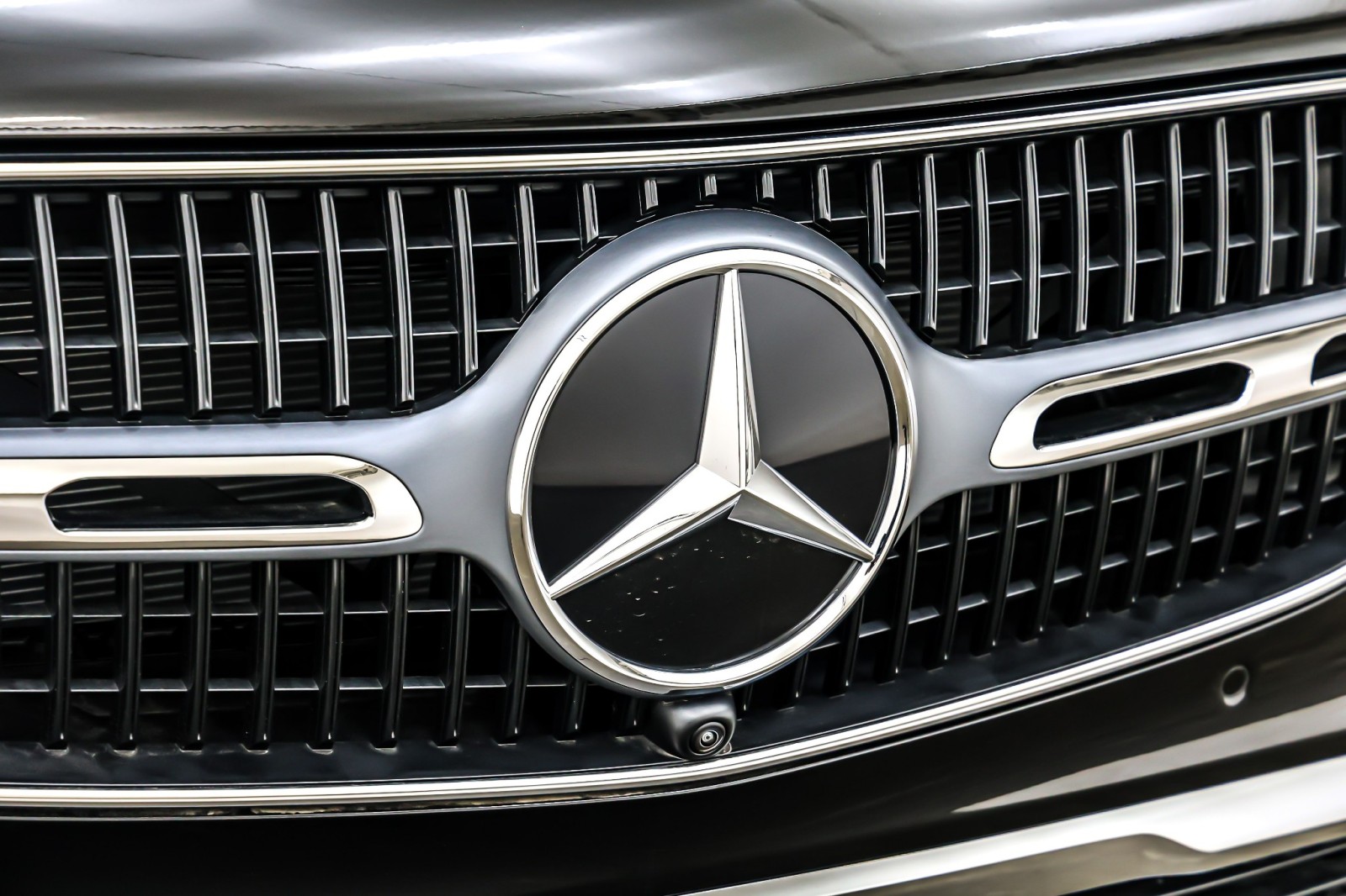 New 2026 Black Mercedes-Benz GLC 300 image 13